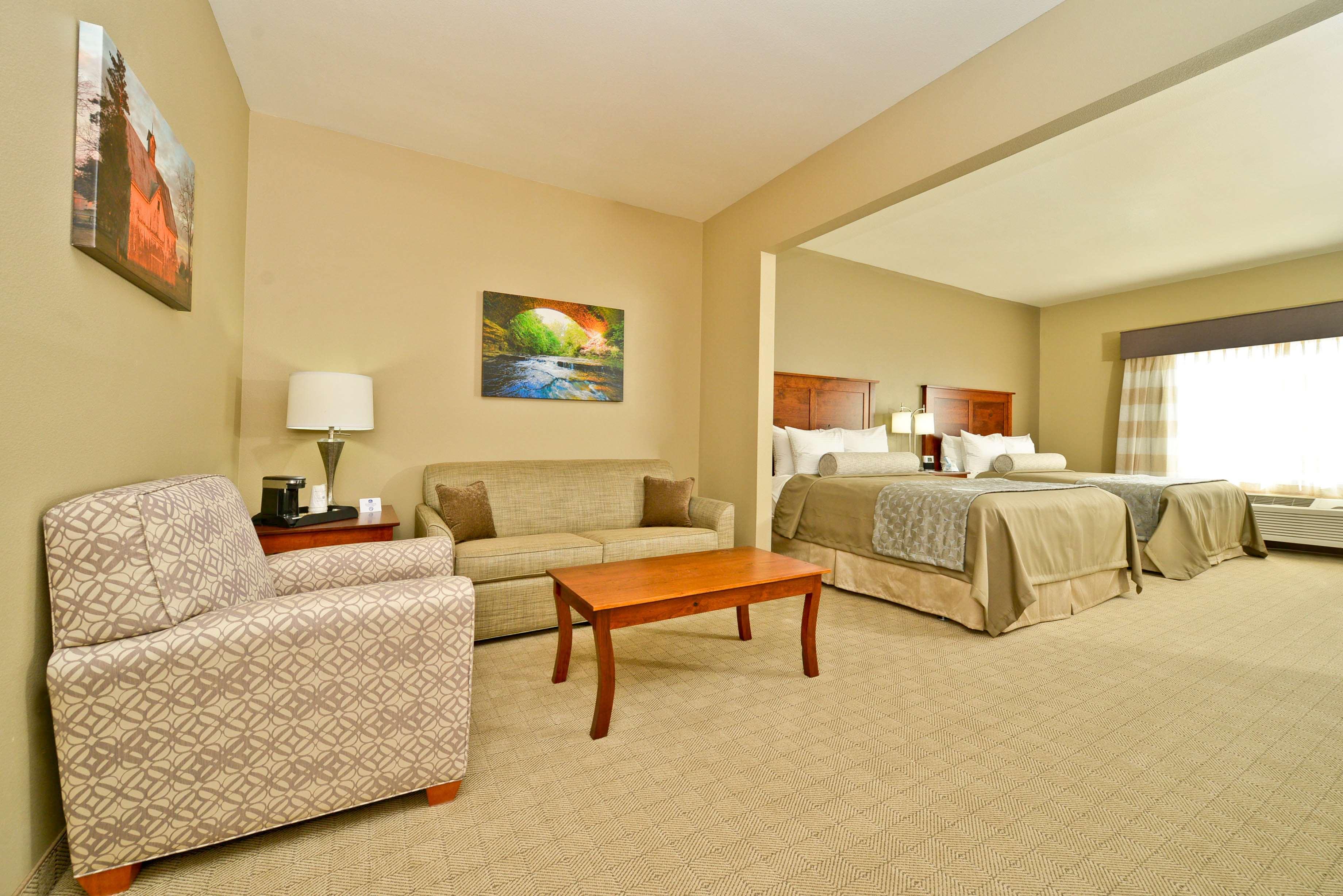 Arcola Best Western Plus Green Mill Village Hotel & Suites מראה חיצוני תמונה