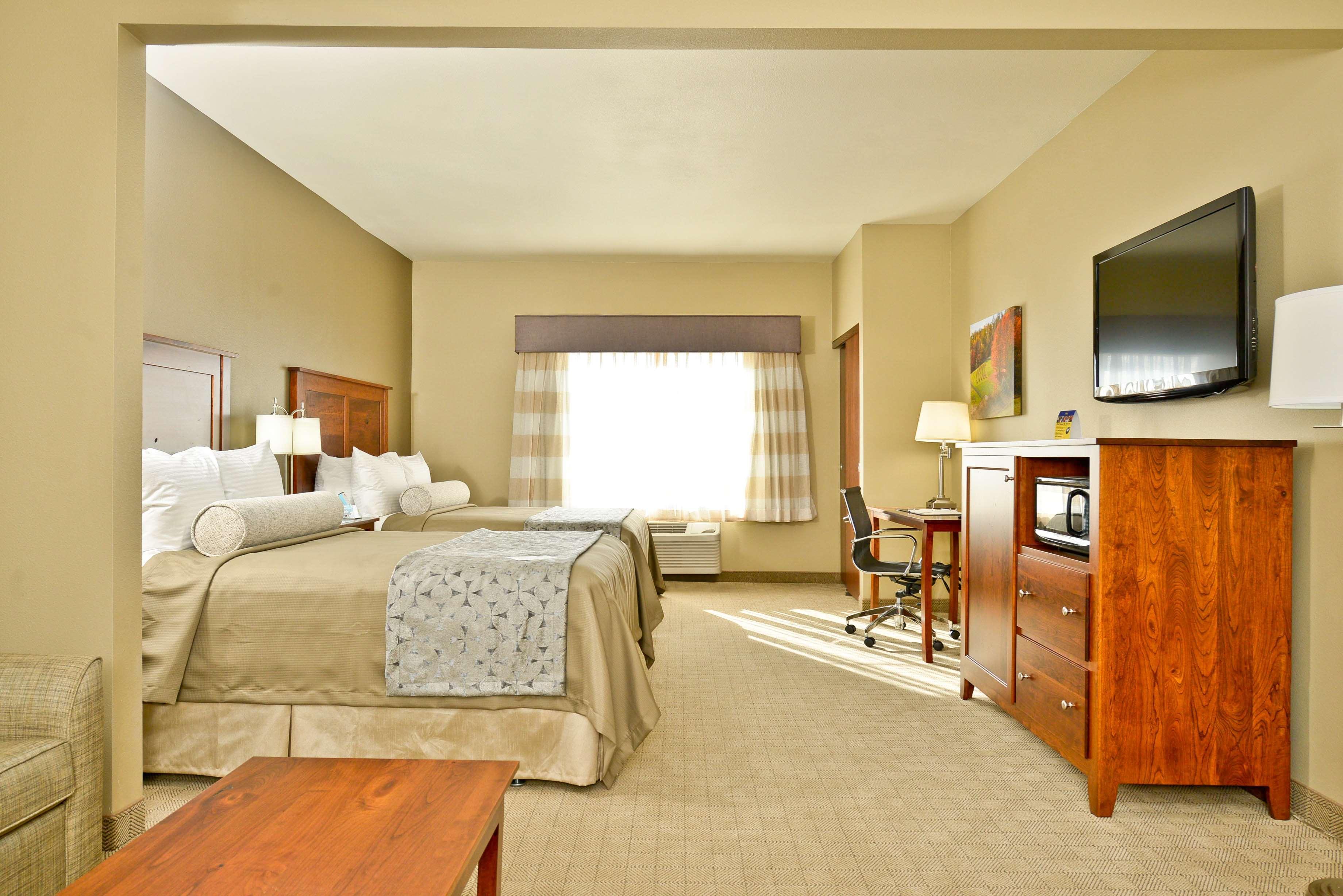 Arcola Best Western Plus Green Mill Village Hotel & Suites מראה חיצוני תמונה