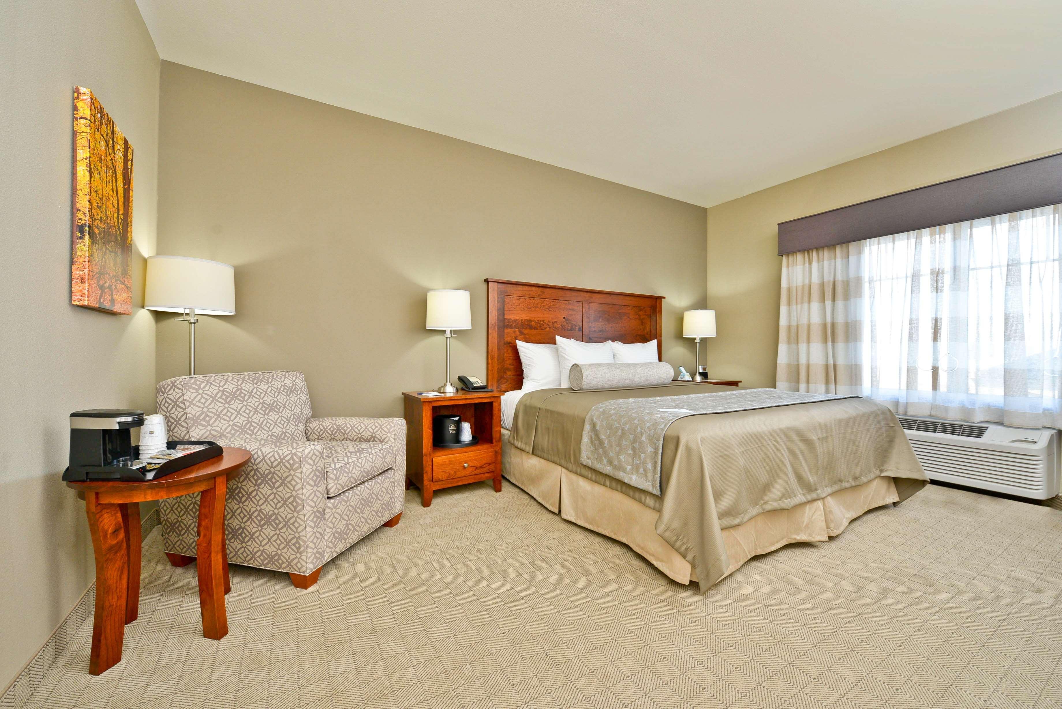 Arcola Best Western Plus Green Mill Village Hotel & Suites מראה חיצוני תמונה