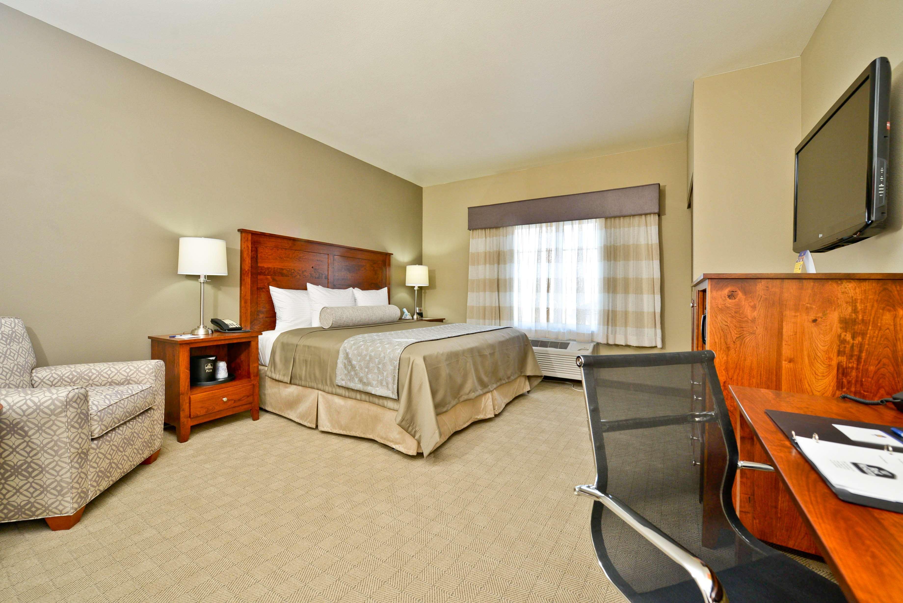 Arcola Best Western Plus Green Mill Village Hotel & Suites מראה חיצוני תמונה