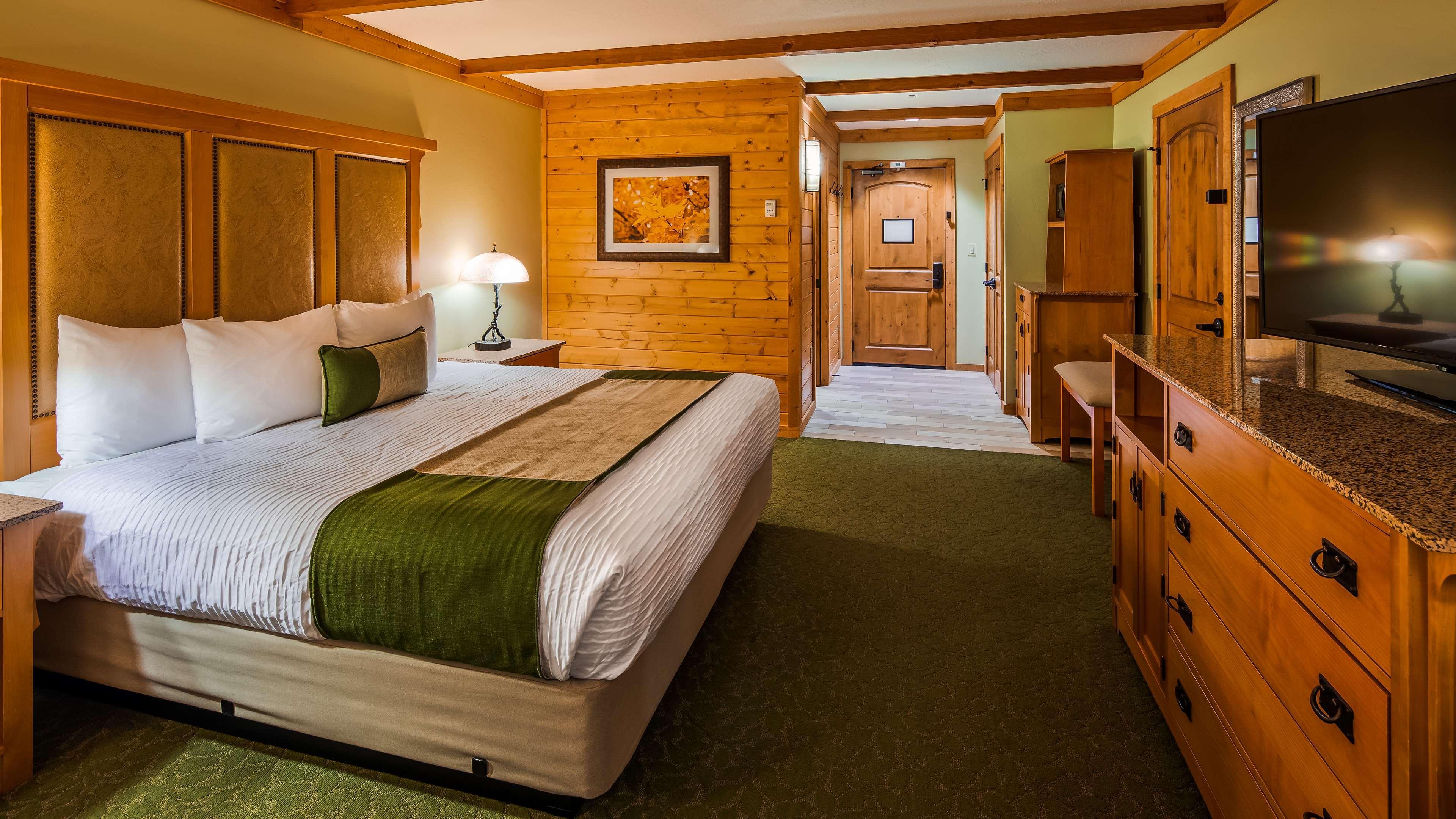 Arcola Best Western Plus Green Mill Village Hotel & Suites מראה חיצוני תמונה