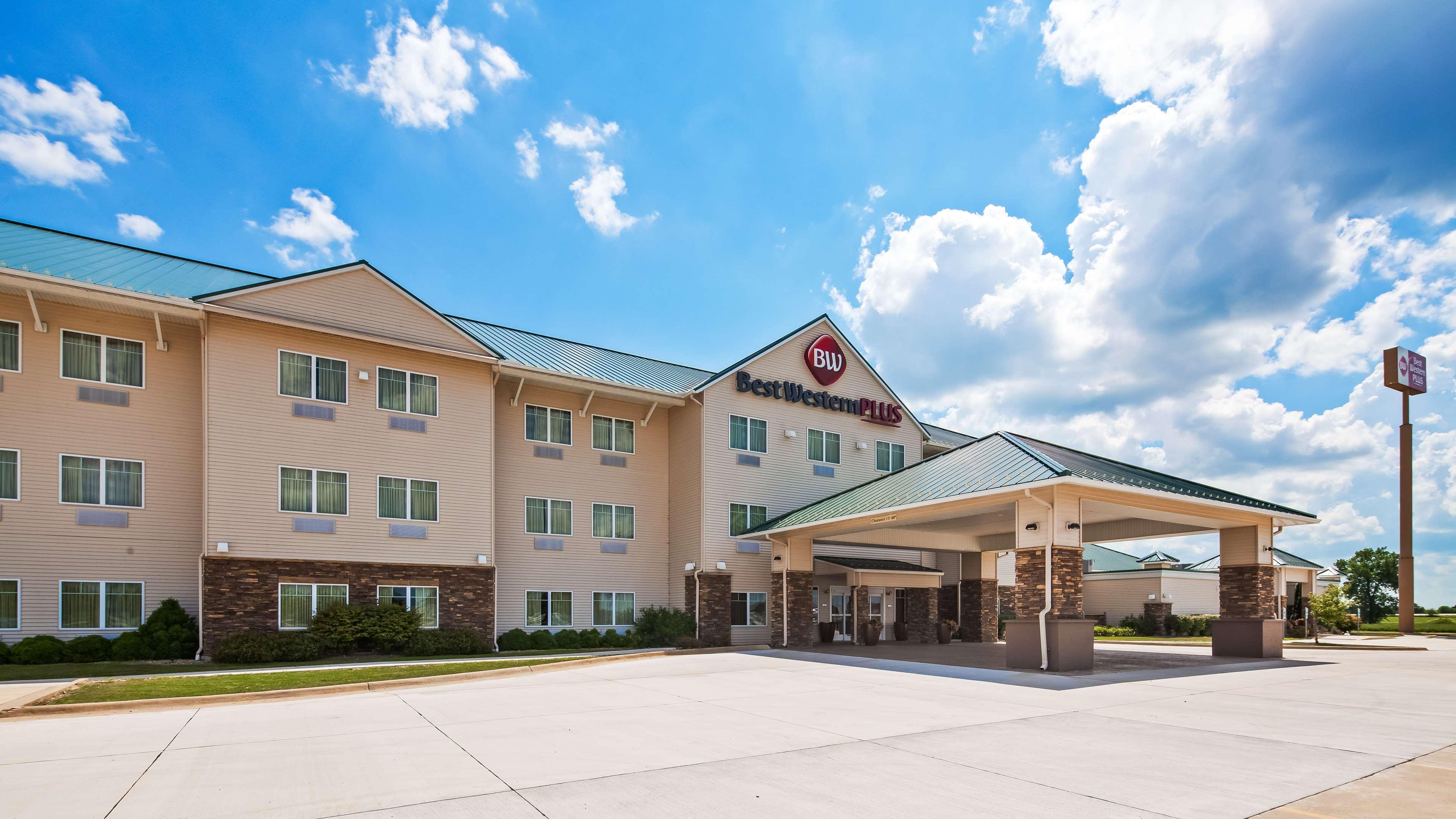 Arcola Best Western Plus Green Mill Village Hotel & Suites מראה חיצוני תמונה